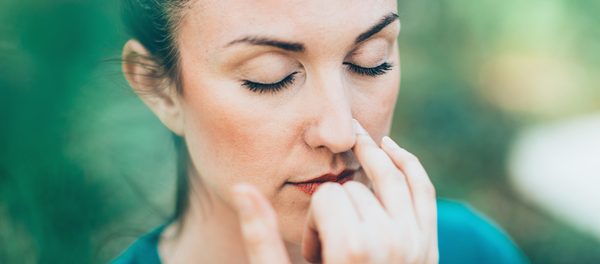 Comment la sophrologie peut-elle aider à soulager les crises d'angoisse ?