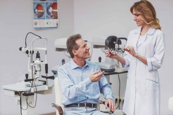 Réservez votre consultation avec un ophtalmologue renommé à Genève dès aujourd'hui !